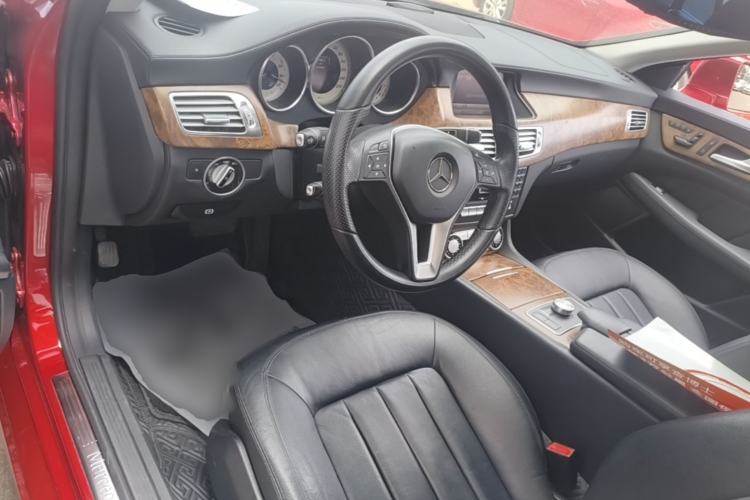 Used Mercedes-Benz CLS 2012 CLS 300 CGI Center Console