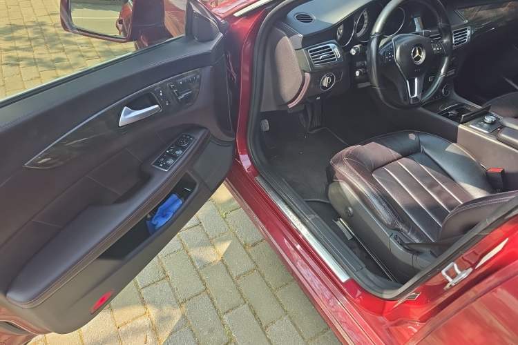 Used Mercedes-Benz CLS 2012 CLS 300 CGI Driver Seat