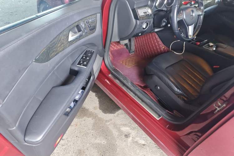 Used Mercedes-Benz CLS 2012 CLS 300 CGI Driver Seat