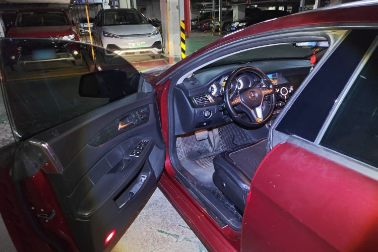 Used Mercedes-Benz CLS 2012 CLS 300 CGI Driver Seat