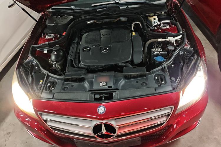 Used Mercedes-Benz CLS 2012 CLS 300 CGI Engine Bay