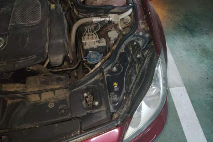 Used Mercedes-Benz CLS 2012 CLS 300 CGI Engine Bay Left