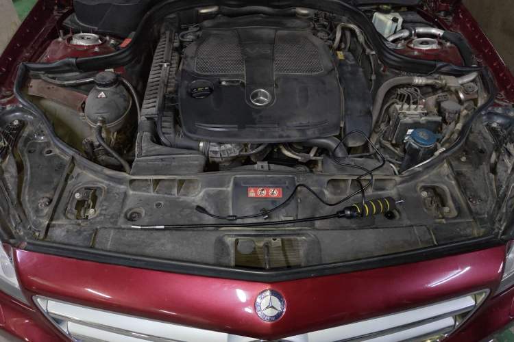 Used Mercedes-Benz CLS 2012 CLS 300 CGI Engine Bay