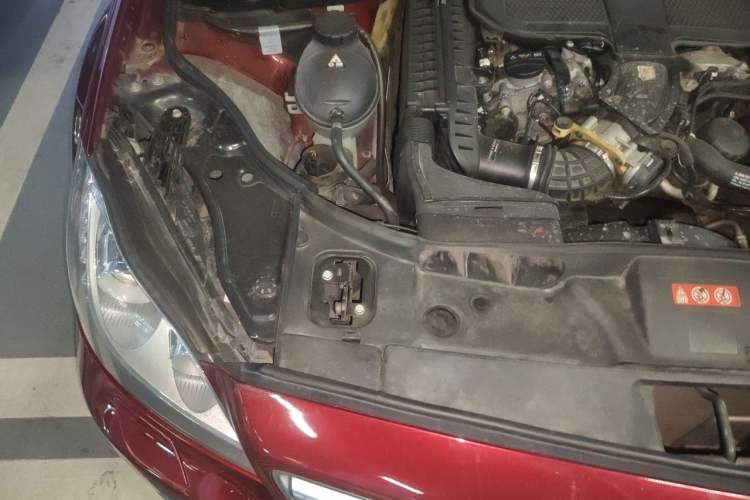 Used Mercedes-Benz CLS 2012 CLS 300 CGI Engine Bay Right