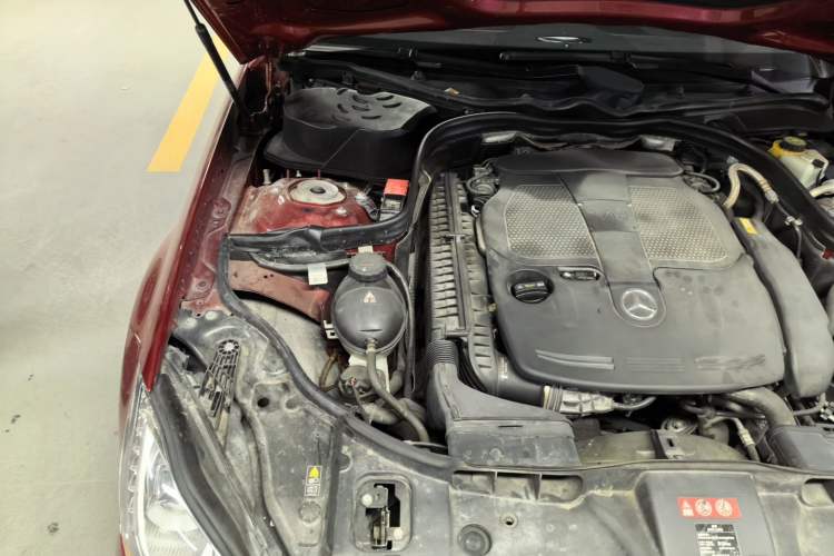 Used Mercedes-Benz CLS 2012 CLS 300 CGI Engine Bay Right