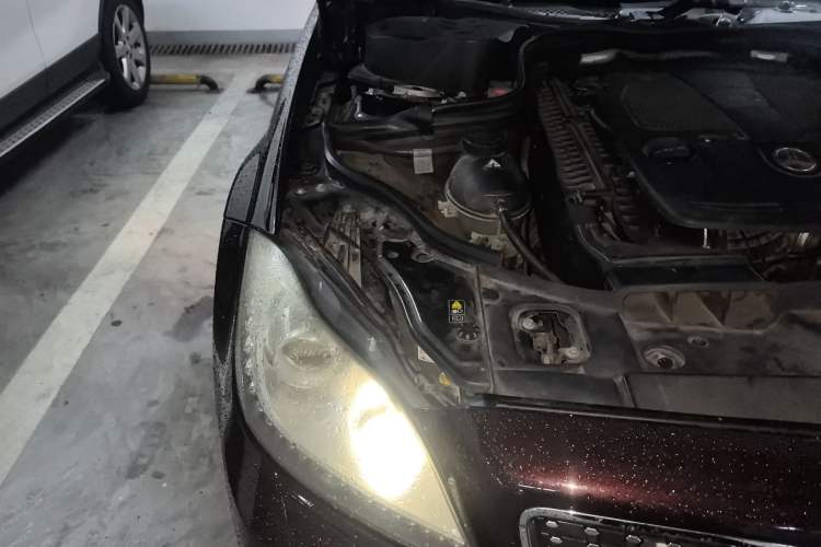Used Mercedes-Benz CLS 2012 CLS 300 CGI Engine Bay Right
