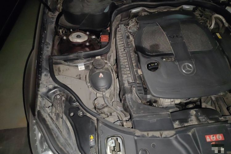 Used Mercedes-Benz CLS 2012 CLS 300 CGI Engine Bay Right