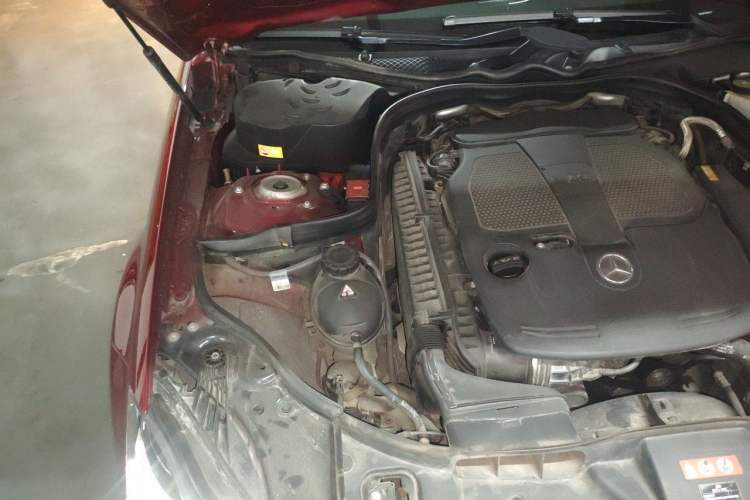 Used Mercedes-Benz CLS 2012 CLS 350 CGI Engine Bay Right