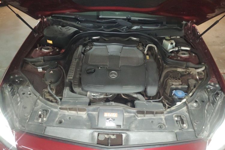 Used Mercedes-Benz CLS 2012 CLS 350 CGI Engine Bay