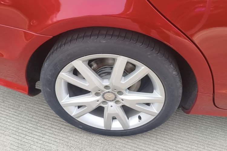 Used Mercedes-Benz CLS 2012 CLS 300 CGI Exterior 5