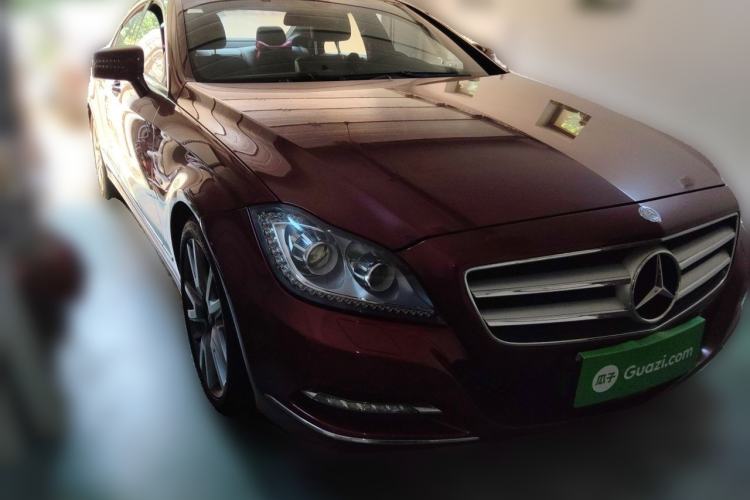 Used Mercedes-Benz CLS 2012 CLS 300 CGI Front Right 45 Deg