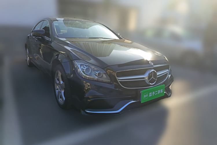 Used Mercedes-Benz CLS 2012 CLS 300 CGI Front Right 45 Deg