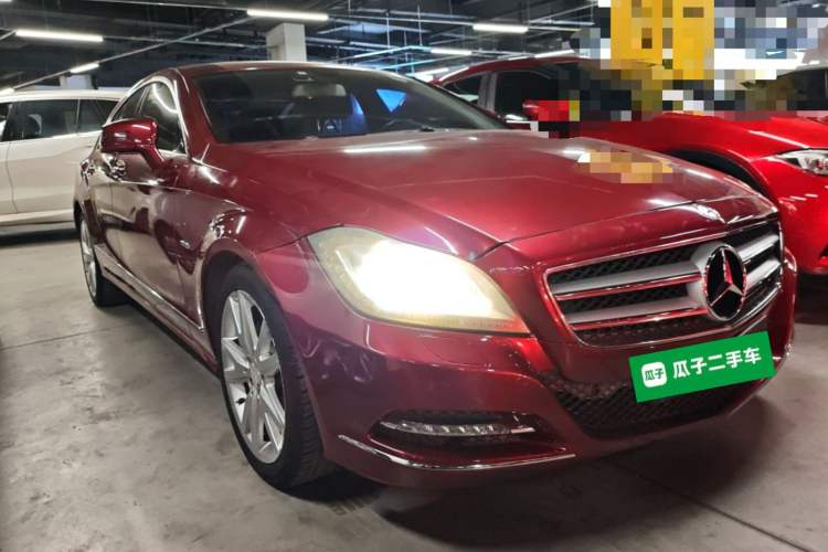 Used Mercedes-Benz CLS 2012 CLS 300 CGI Front Right 45 Deg