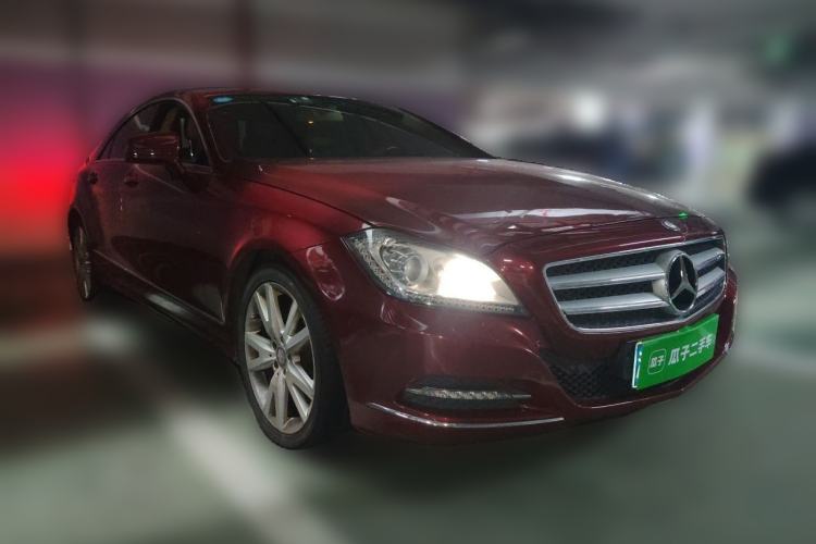 Used Mercedes-Benz CLS 2012 CLS 300 CGI Front Right 45 Deg