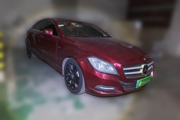 Used Mercedes-Benz CLS 2012 CLS 300 CGI Front Right 45 Deg