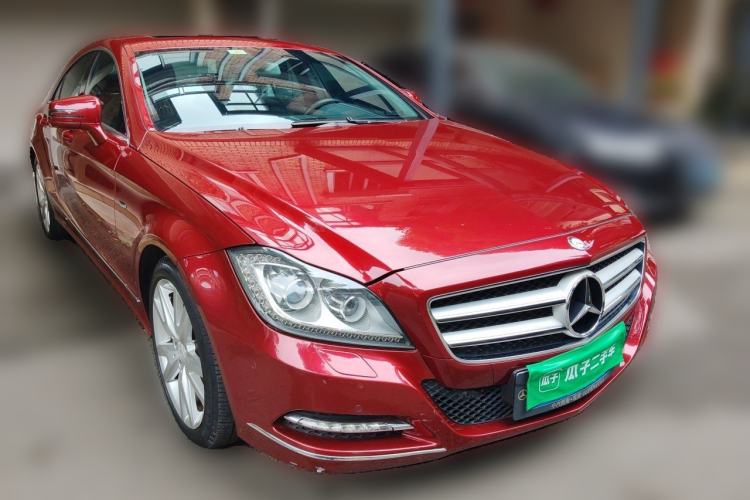 Used Mercedes-Benz CLS 2012 CLS 300 CGI Front Right 45 Deg