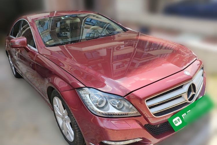 Used Mercedes-Benz CLS 2012 CLS 300 CGI Front Right 45 Deg