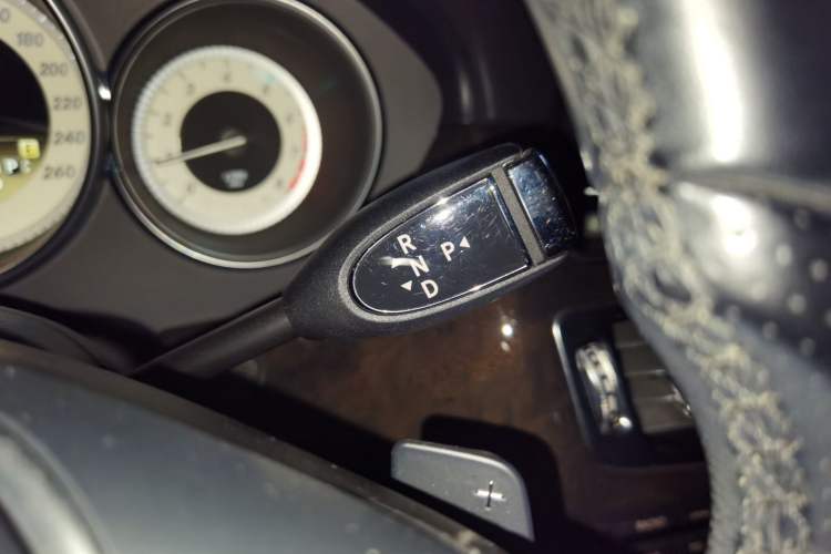 Used Mercedes-Benz CLS 2012 CLS 300 CGI Gear Lever