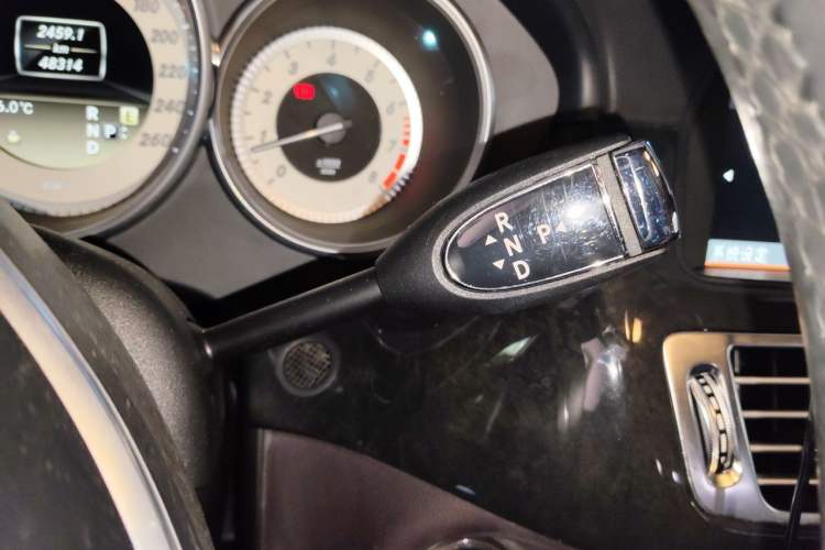 Used Mercedes-Benz CLS 2012 CLS 300 CGI Gear Lever