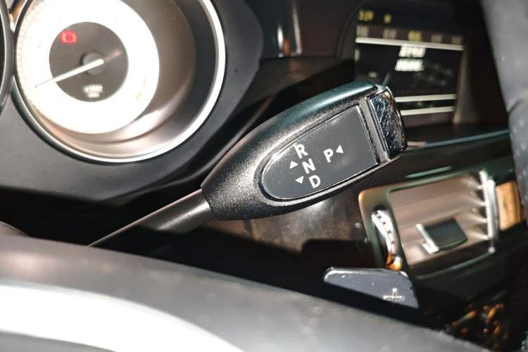 Used Mercedes-Benz CLS 2012 CLS 300 CGI Gear Lever
