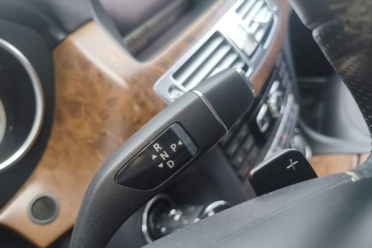 Used Mercedes-Benz CLS 2012 CLS 300 CGI Gear Lever