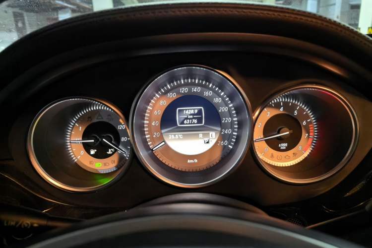 Used Mercedes-Benz CLS 2012 CLS 300 CGI Instrument Cluster