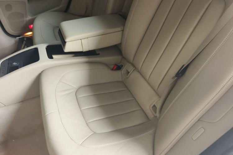Used Mercedes-Benz CLS 2012 CLS 300 CGI Left Rear Seat