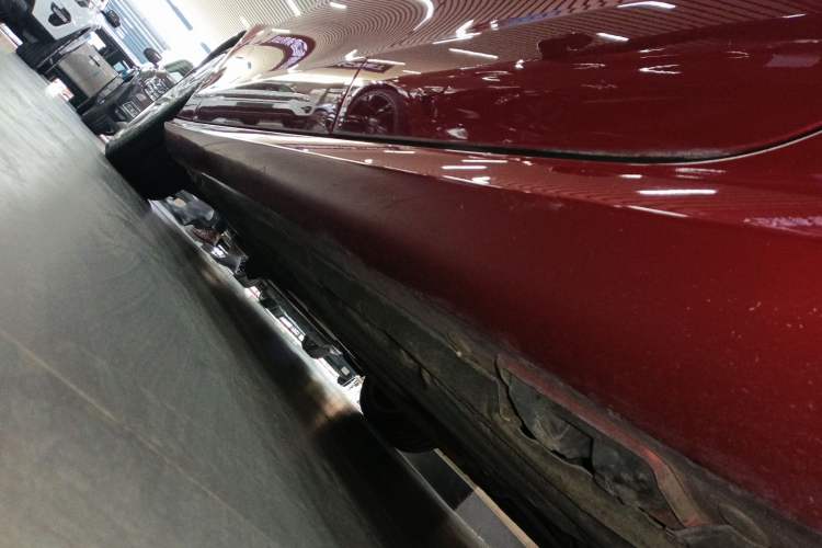 Used Mercedes-Benz CLS 2012 CLS 300 CGI Left Side Sill