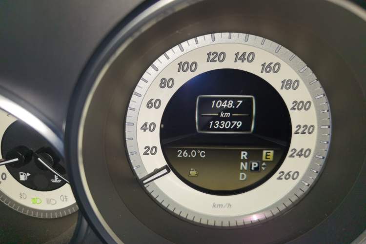 Used Mercedes-Benz CLS 2012 CLS 300 CGI Odometer Close Up