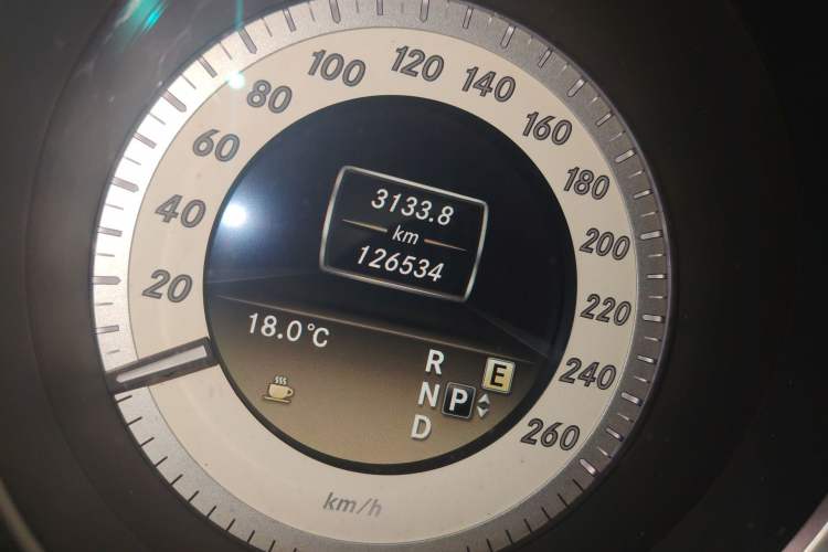 Used Mercedes-Benz CLS 2012 CLS 300 CGI Odometer Close Up