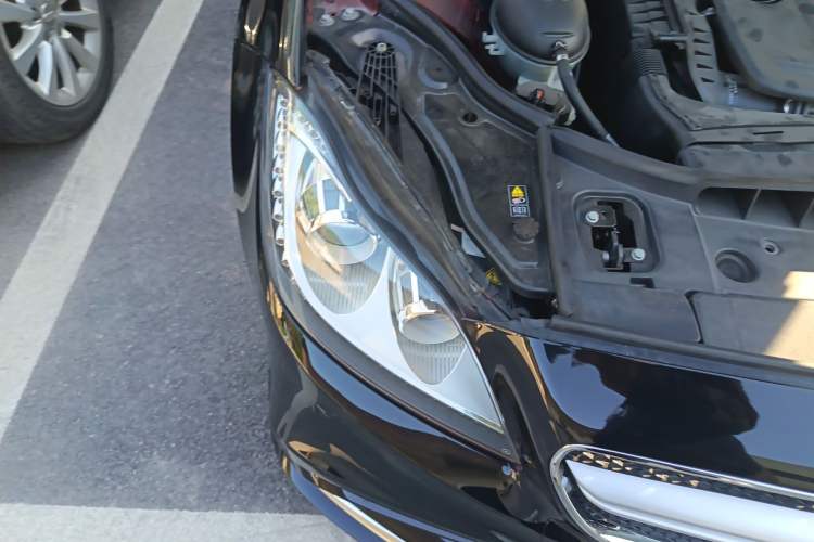 Used Mercedes-Benz CLS 2012 CLS 300 CGI Right Front Headlight
