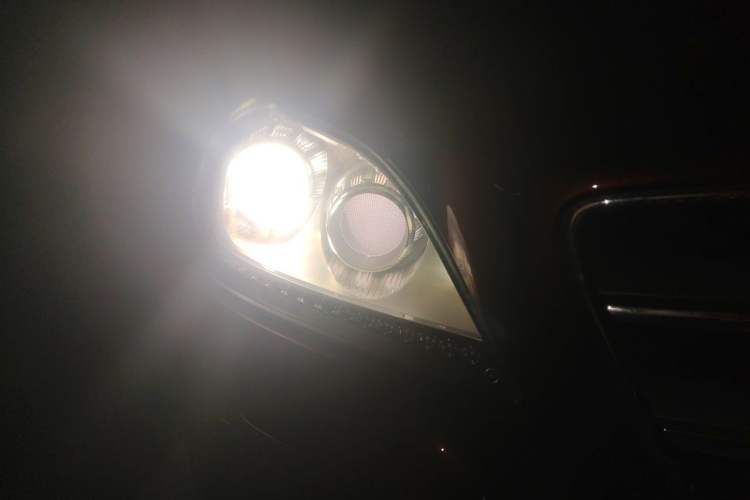 Used Mercedes-Benz CLS 2012 CLS 300 CGI Right Front Headlight