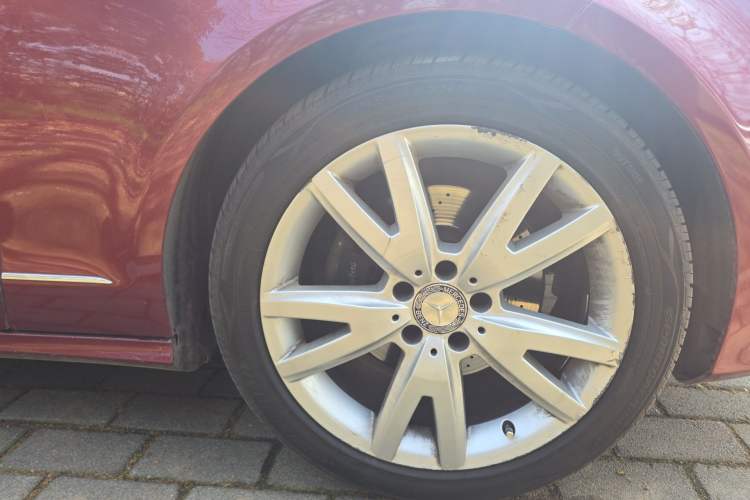 Used Mercedes-Benz CLS 2012 CLS 300 CGI Right Front Wheel Hub