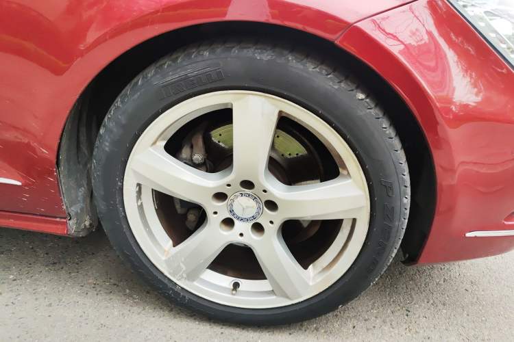 Used Mercedes-Benz CLS 2012 CLS 300 CGI Right Front Wheel Hub