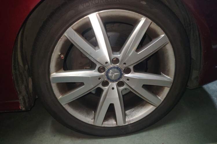 Used Mercedes-Benz CLS 2012 CLS 300 CGI Right Front Wheel Hub
