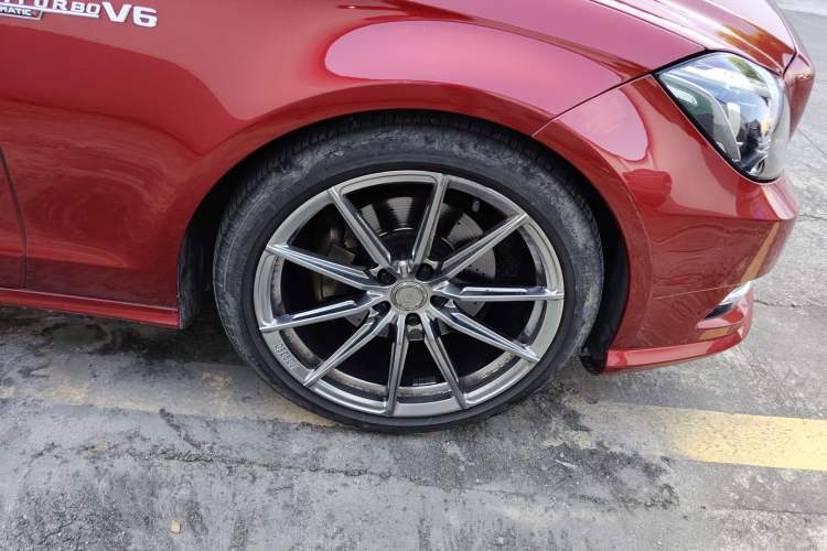 Used Mercedes-Benz CLS 2012 CLS 300 CGI Right Front Wheel Hub