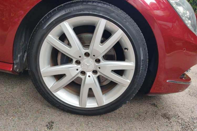 Used Mercedes-Benz CLS 2012 CLS 300 CGI Right Front Wheel Hub