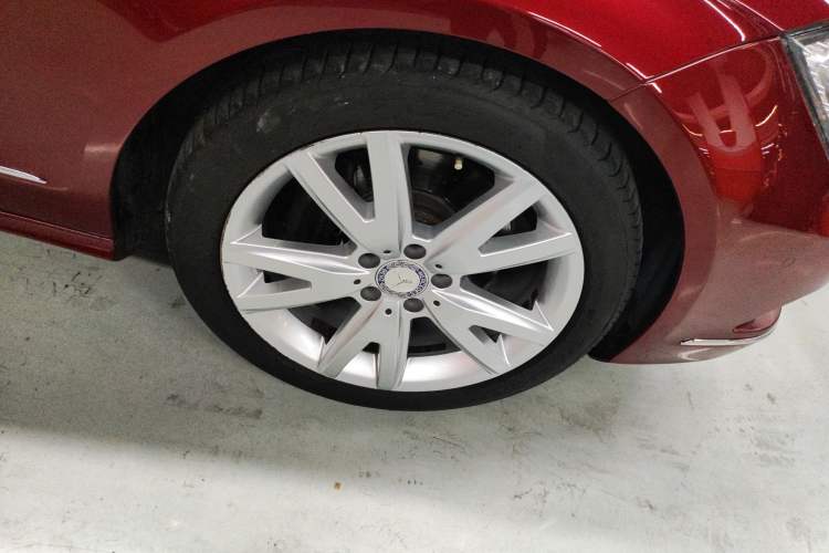 Used Mercedes-Benz CLS 2012 CLS 300 CGI Right Front Wheel Hub
