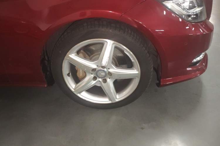 Used Mercedes-Benz CLS 2012 CLS 350 CGI Right Front Wheel Hub
