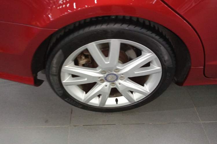 Used Mercedes-Benz CLS 2012 CLS 300 CGI Right Rear Wheel Hub