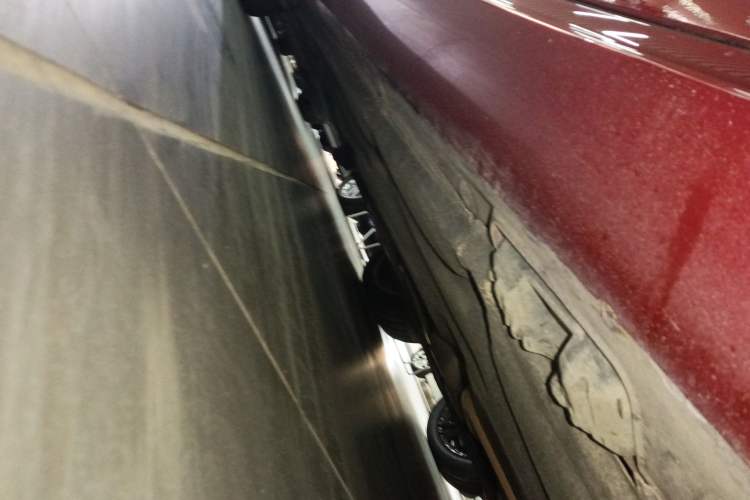 Used Mercedes-Benz CLS 2012 CLS 300 CGI Right Side Sill