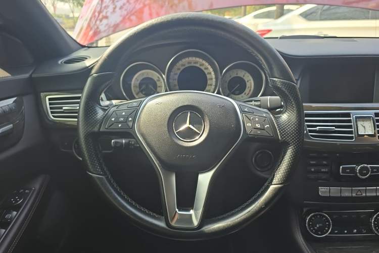 Used Mercedes-Benz CLS 2012 CLS 300 CGI Steering Wheel