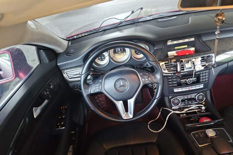 Used Mercedes-Benz CLS 2012 CLS 300 CGI Steering Wheel