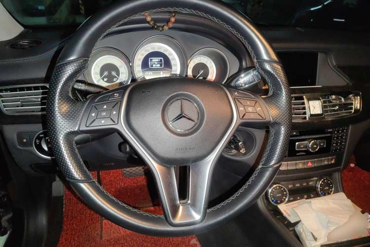 Used Mercedes-Benz CLS 2012 CLS 300 CGI Steering Wheel
