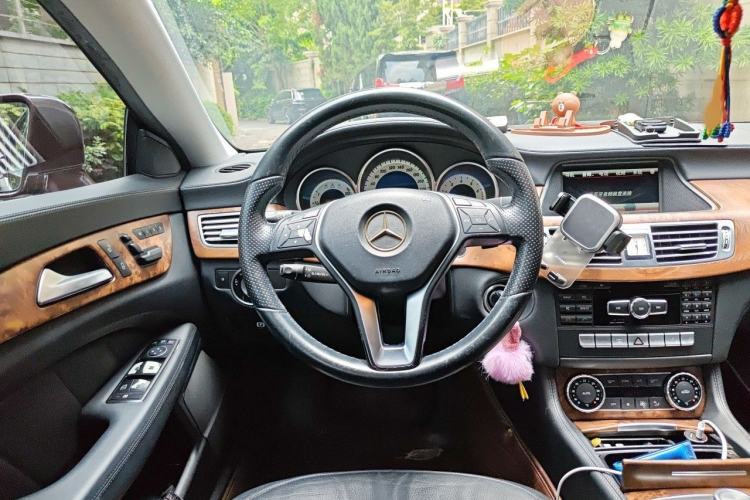 Used Mercedes-Benz CLS 2012 CLS 300 CGI Steering Wheel