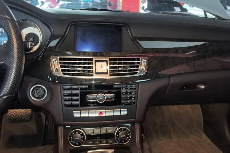 Used Mercedes-Benz CLS 2012 CLS 300 CGI Audio And AC Panel