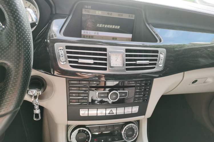 Used Mercedes-Benz CLS 2012 CLS 300 CGI Audio And AC Panel