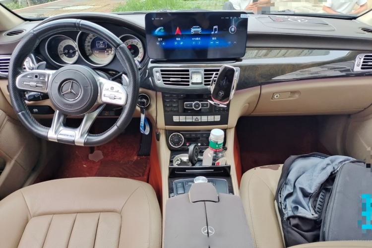 Used Mercedes-Benz CLS 2012 CLS 300 CGI Center Console