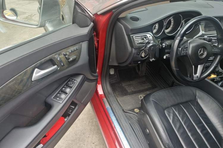 Used Mercedes-Benz CLS 2012 CLS 300 CGI Driver Seat