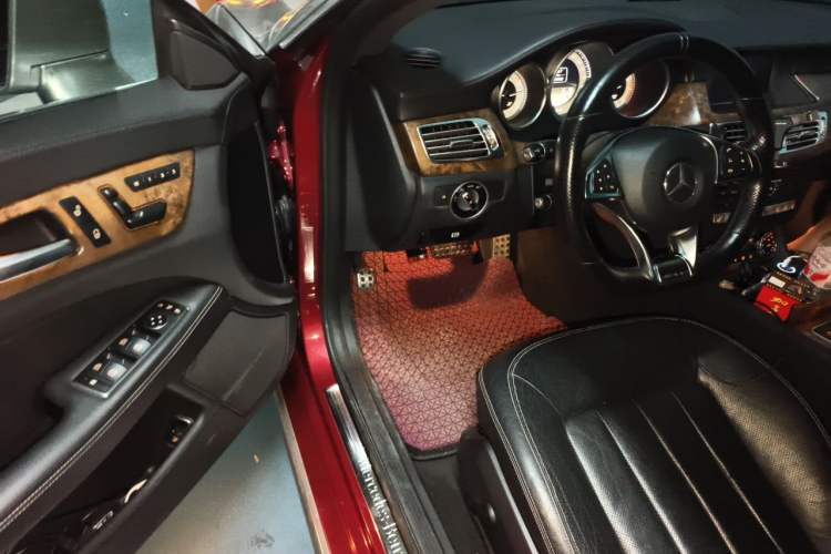 Used Mercedes-Benz CLS 2012 CLS 350 CGI Driver Seat
